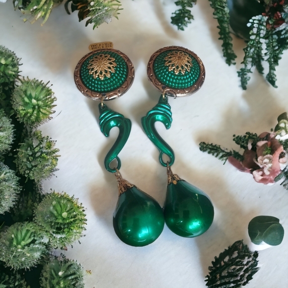 Dangling Earrings 4” Gold Toned Accent Teardrop Style 80's Fashion Set Of 4 - Picture 5 of 11